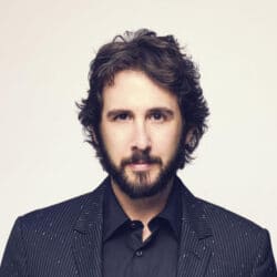 Is Josh Groban Married